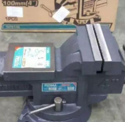 Ê tô bàn nguội Total THT6146