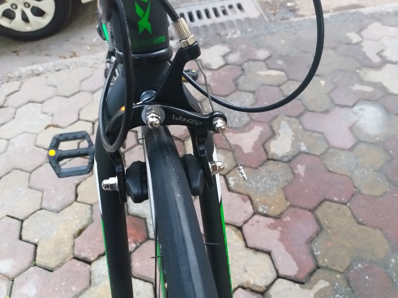 Xe đạp đua Trinx Tempo 1.0