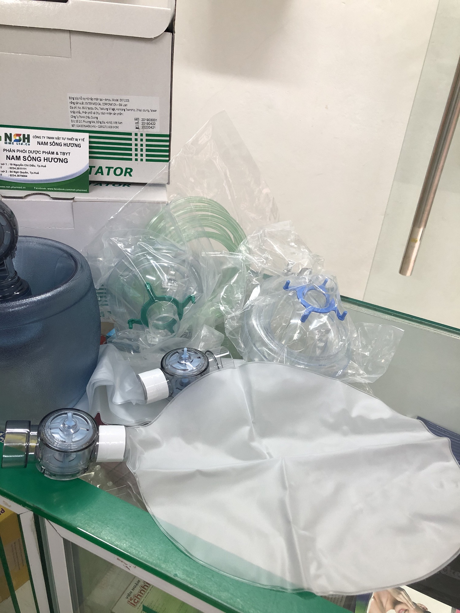 Ambu bóp bóng giúp thở