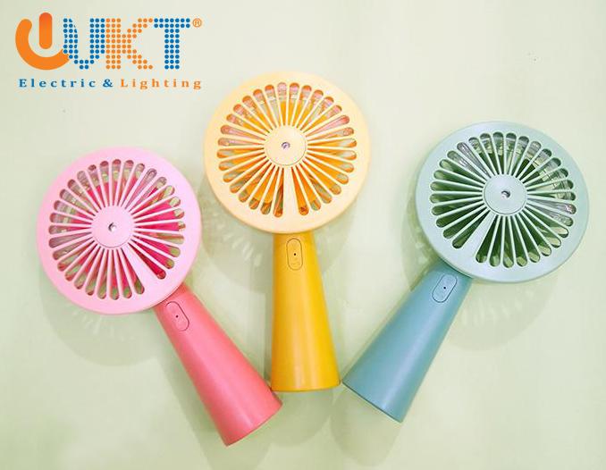 QUẠT MINI PHUN SƯƠNG KD-166