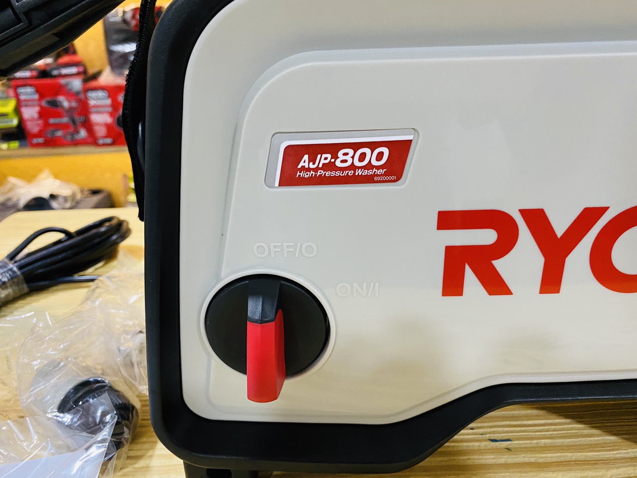 MÁY PHUN XỊT RỬA RYOBI AJP-800