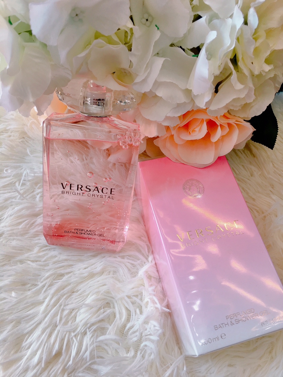 Dưỡng Thể Versace Bright Crystal Perfumed Body Lotion 200ml