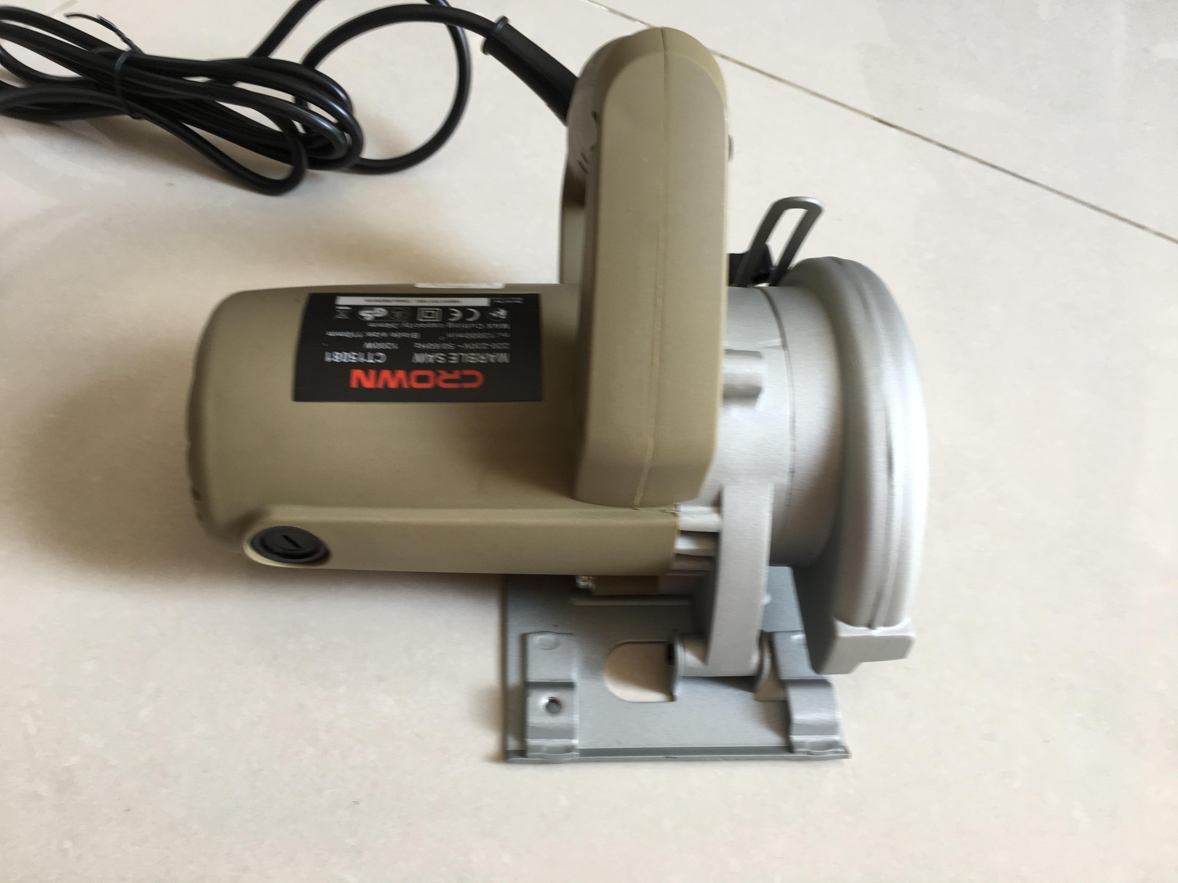 Máy cắt gạch Crown CT15081