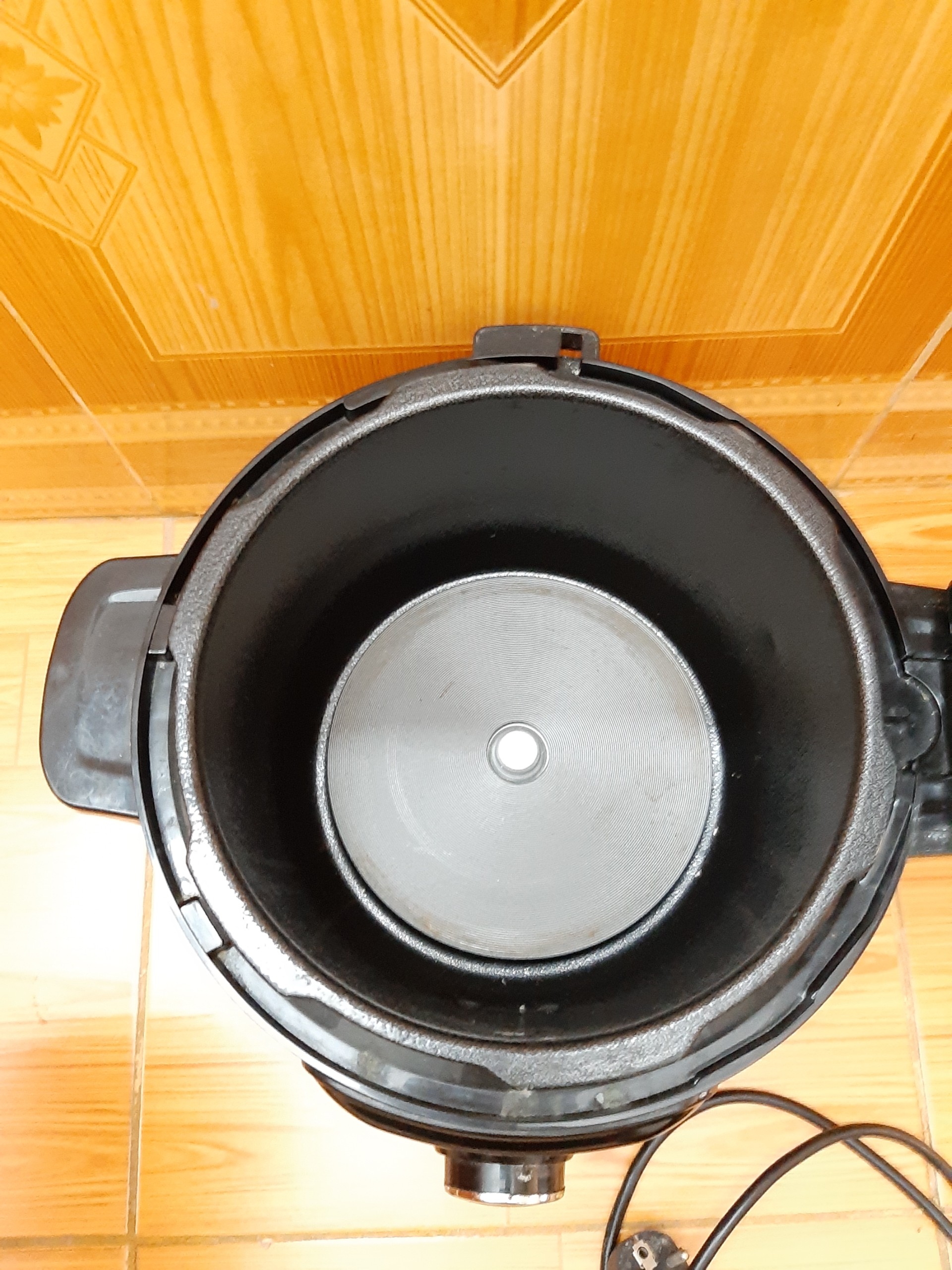 Nồi áp suất Hasuka HSK-963