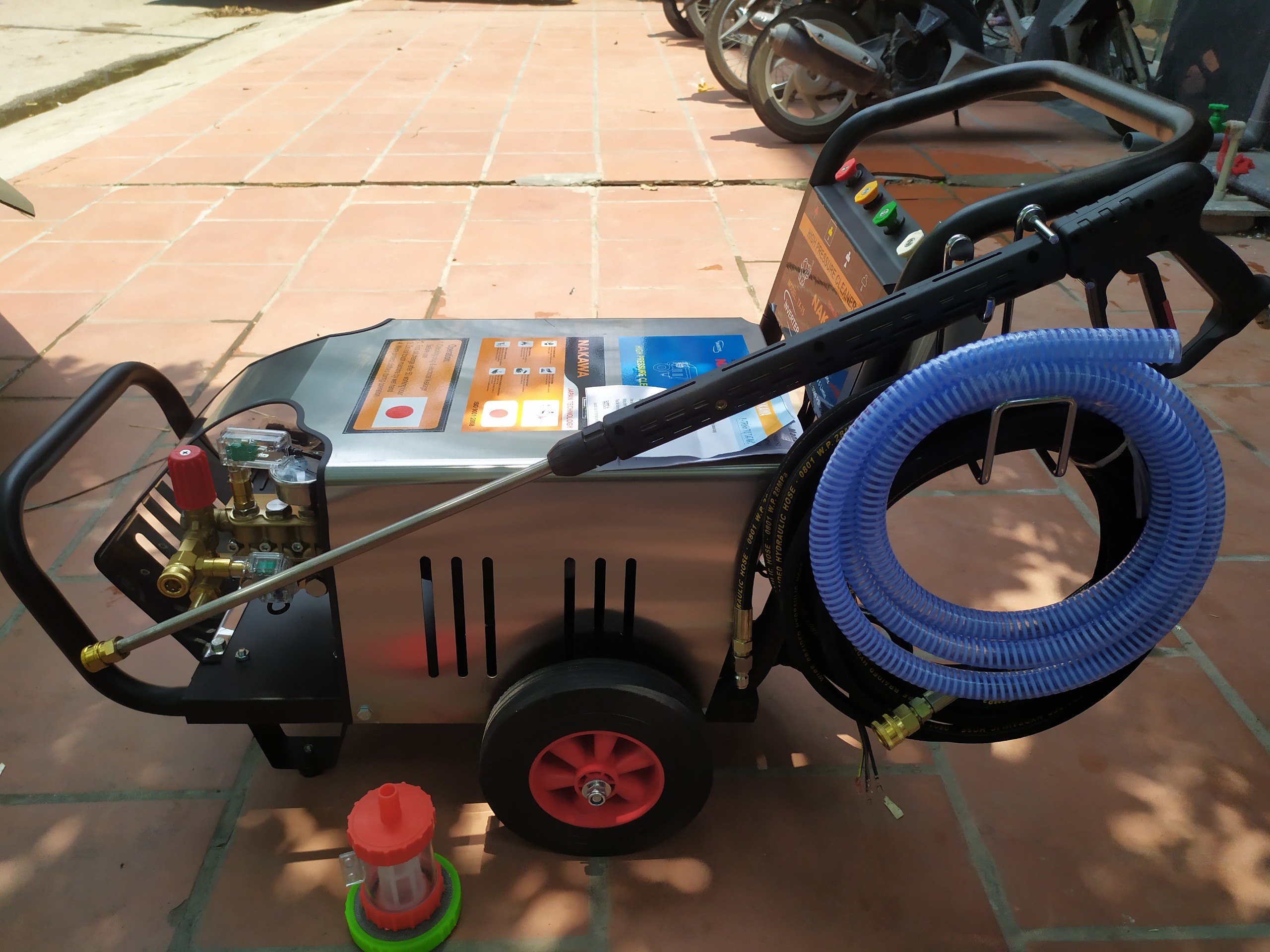 MÁY RỬA XE NAKAWA 3500PSI