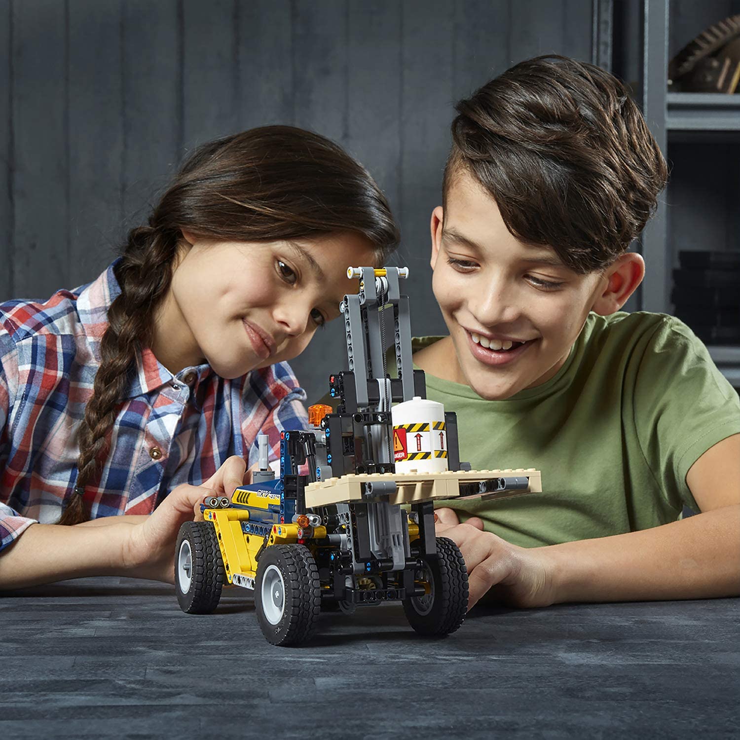 LEGO TECHNIC 42079 Xe Nâng