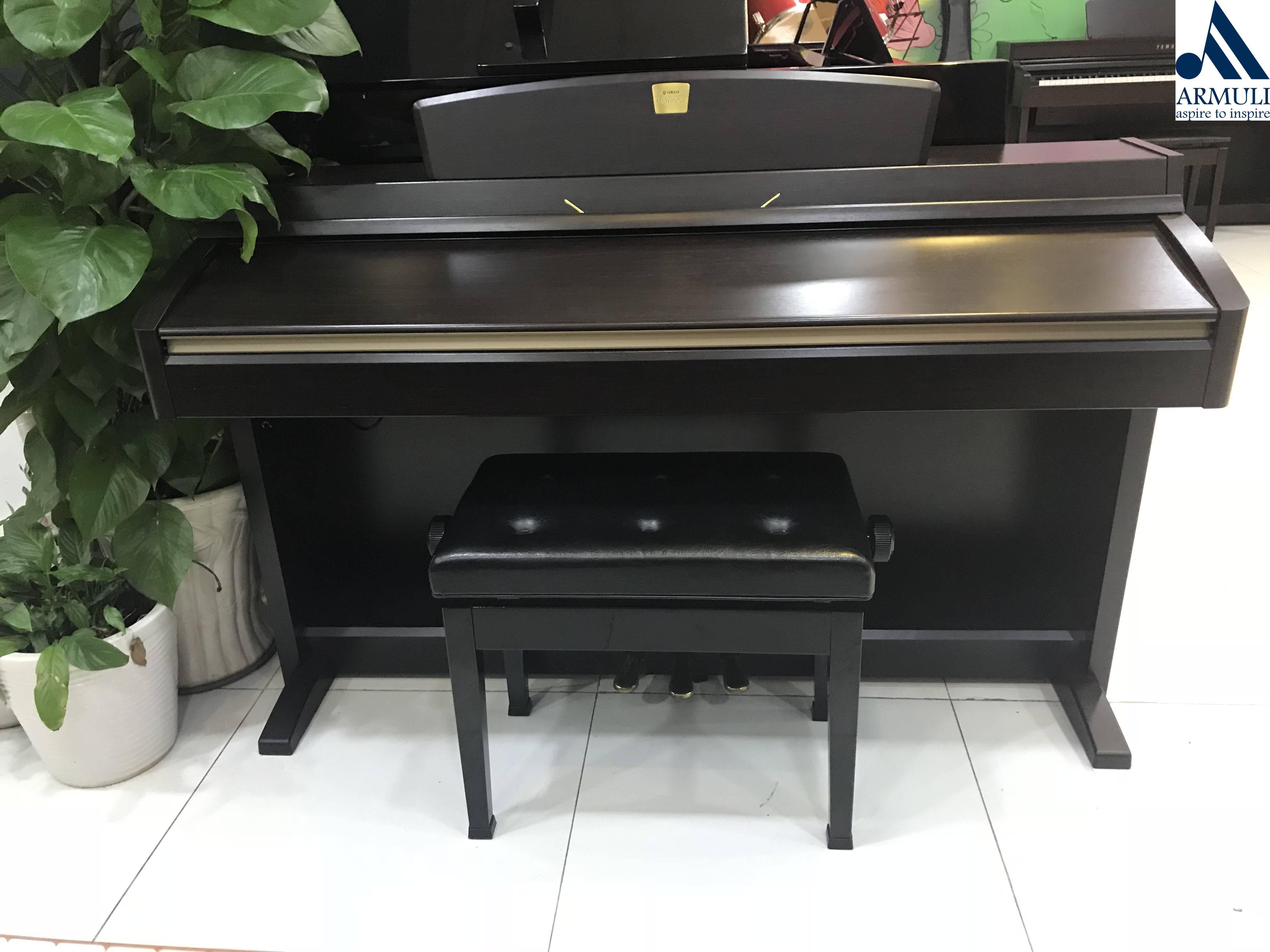 Đàn Piano Yamaha Clavinova CLP-240