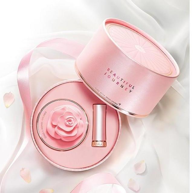 Bộ Trang Điểm Ohui Beautiful Journey Special Set 32g