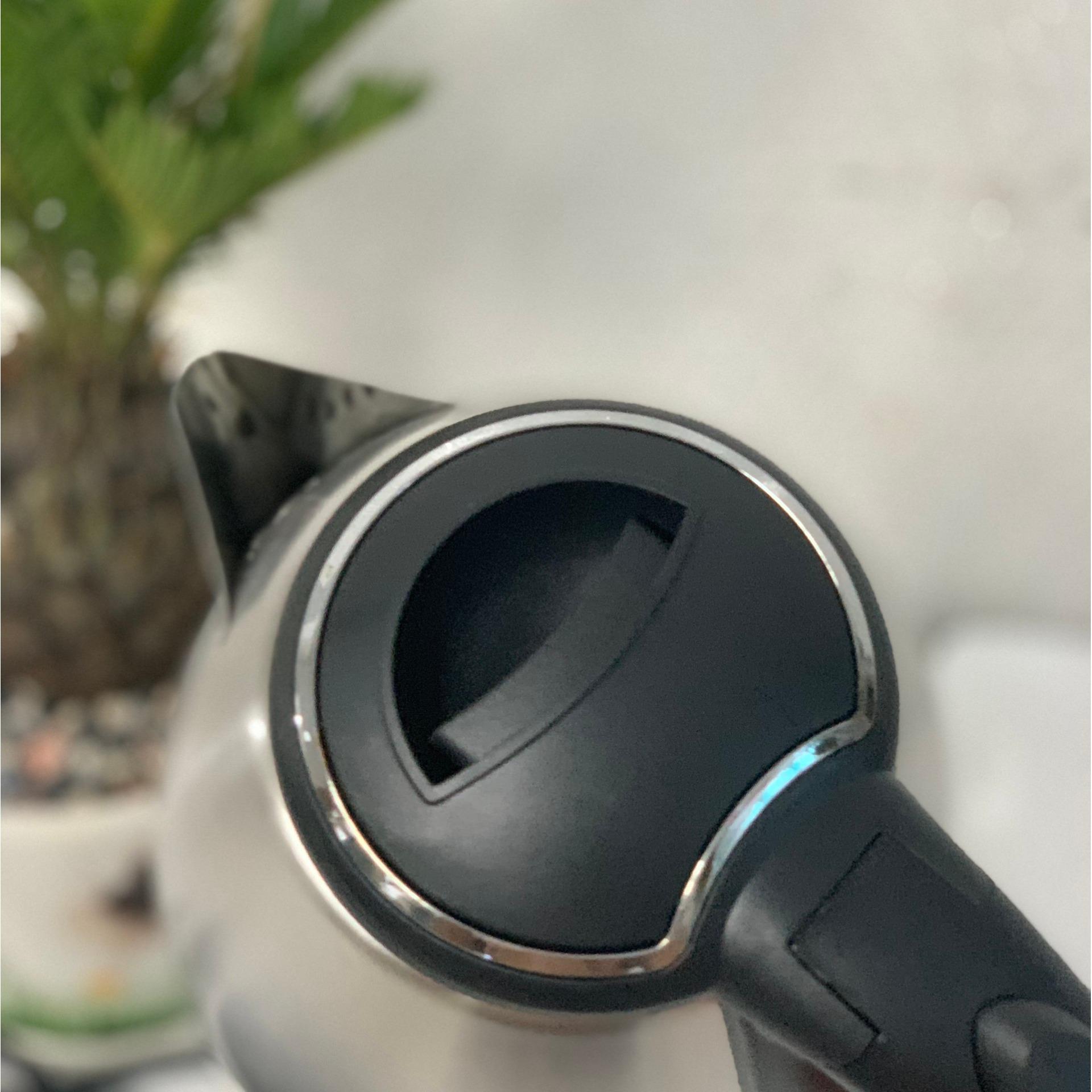 Ấm siêu tốc Sanaky SNK-18N 1.8L