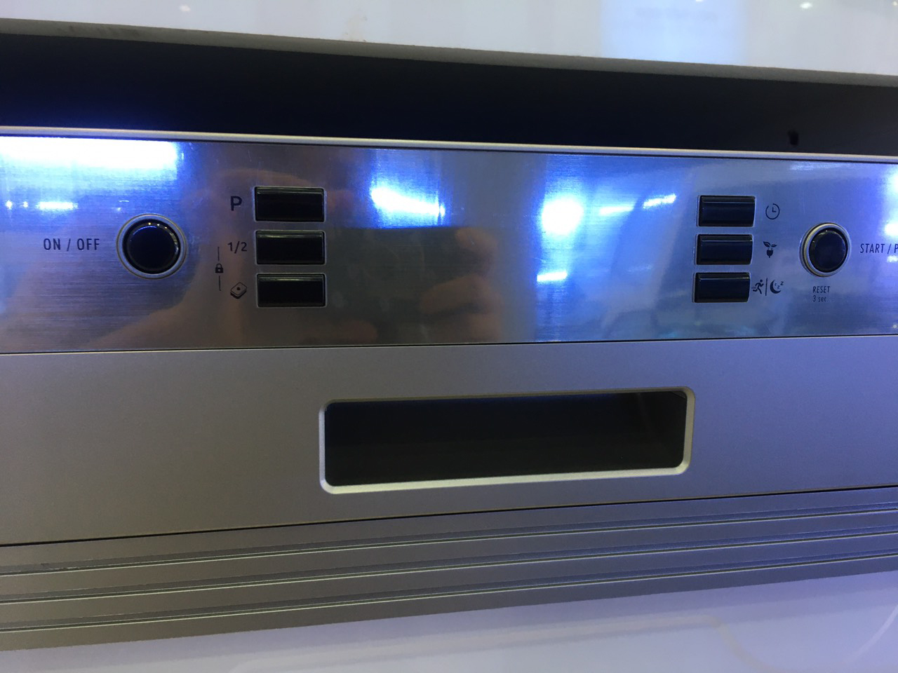 MÁY RỬA BÁT HAFELE HDW-HI60C 533.23.120