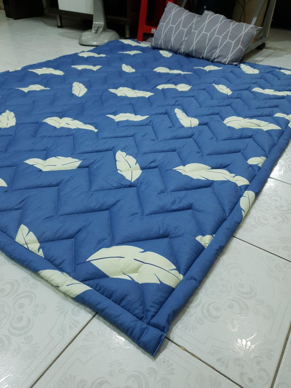 Nệm trải sàn kiêm đệm trải giường cotton lụa kiểu Nhật loại 1 tặng kèm lịch bàn mini 2019 120*200cm