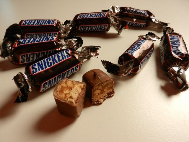 Kẹo Socola Miniatures Snickers 100gr