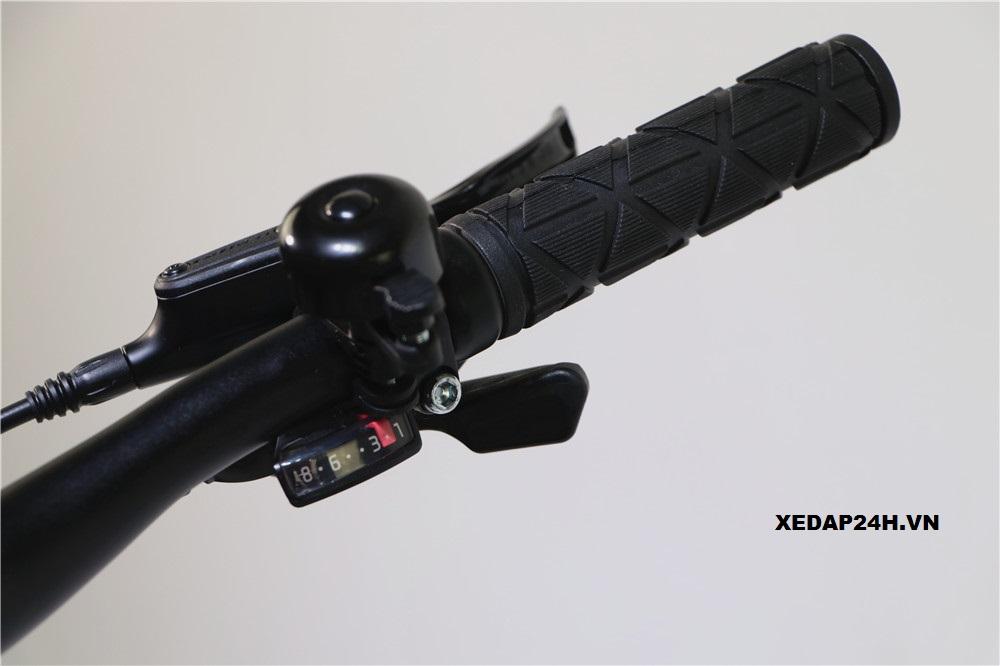 Xe đạp Giant XTC 24-D