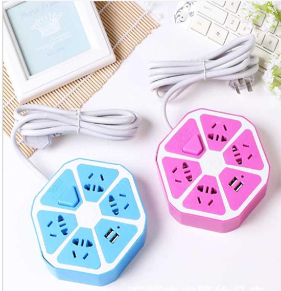 Ổ điện 4 ổ 3 chấu 2 cổng USB