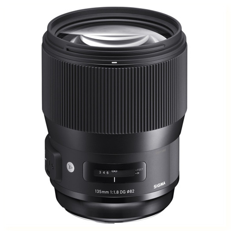 Ống kính Sigma 135mm F1.8 DG