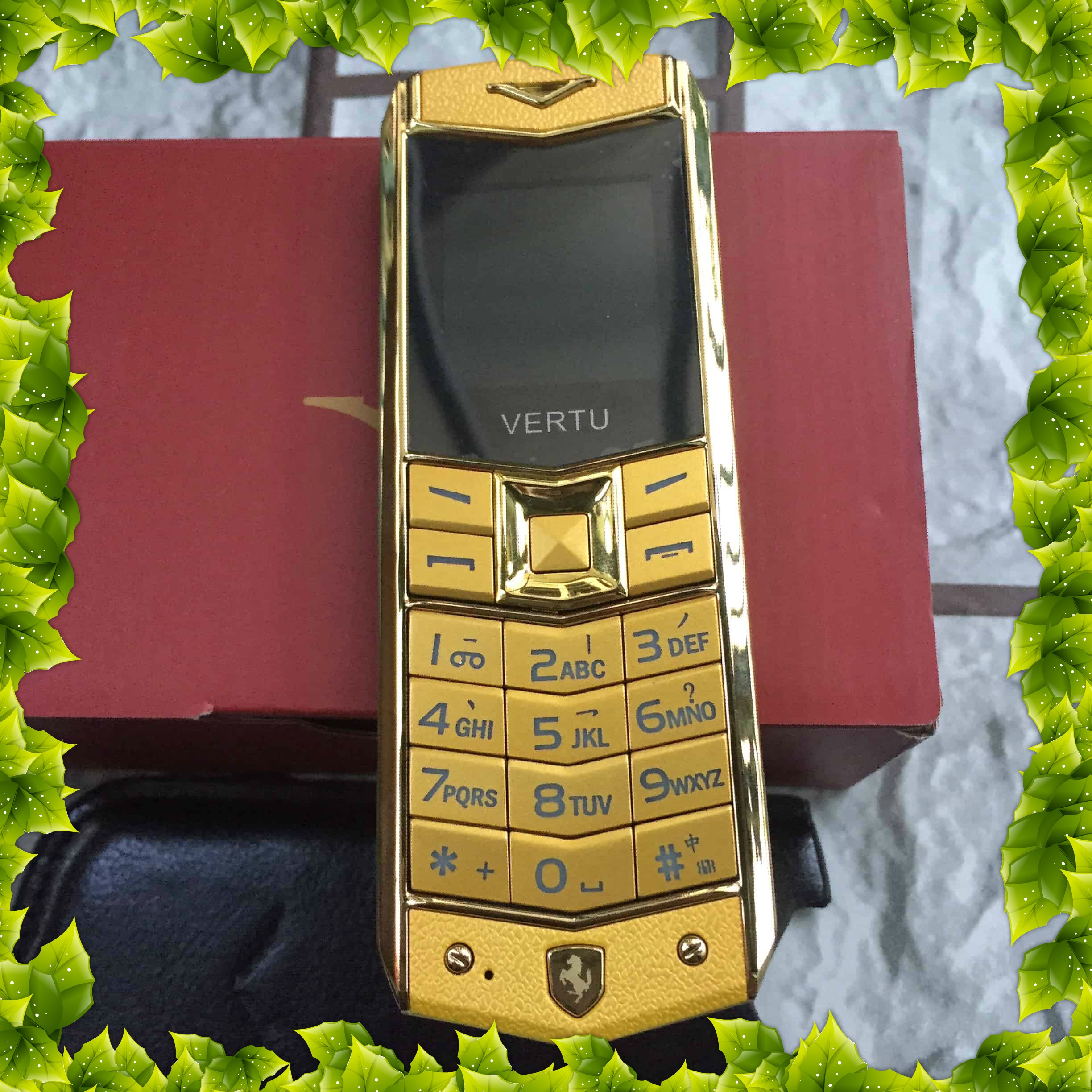ĐIện thoại VERTU A8
