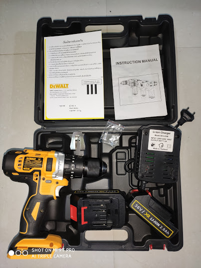 Máy khoan vặn vít DeWalt DCD700 - Dùng pin, 18V