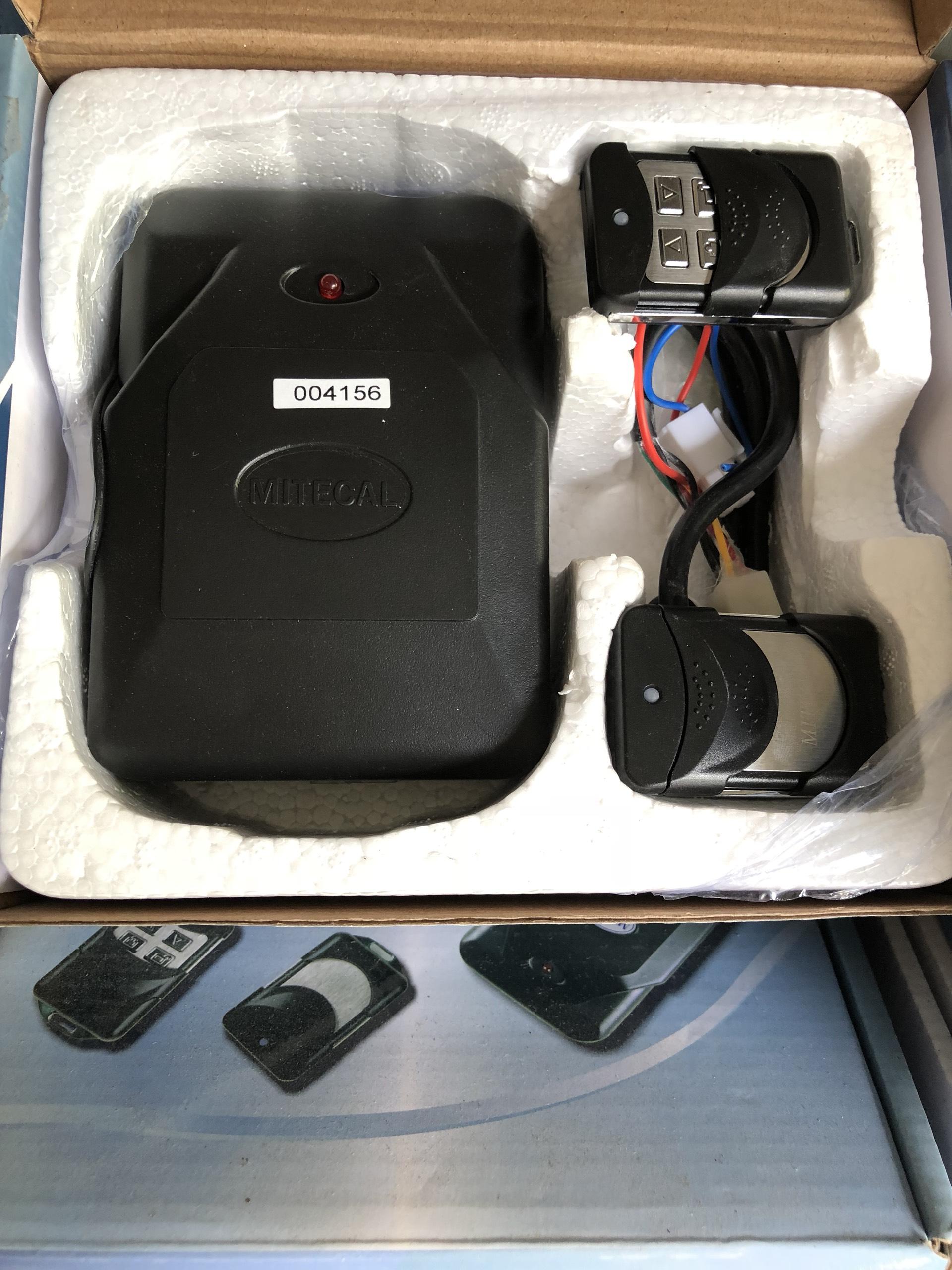 BỘ ĐIỀU KHIỂN CỬA CUỐN GRANDTECH