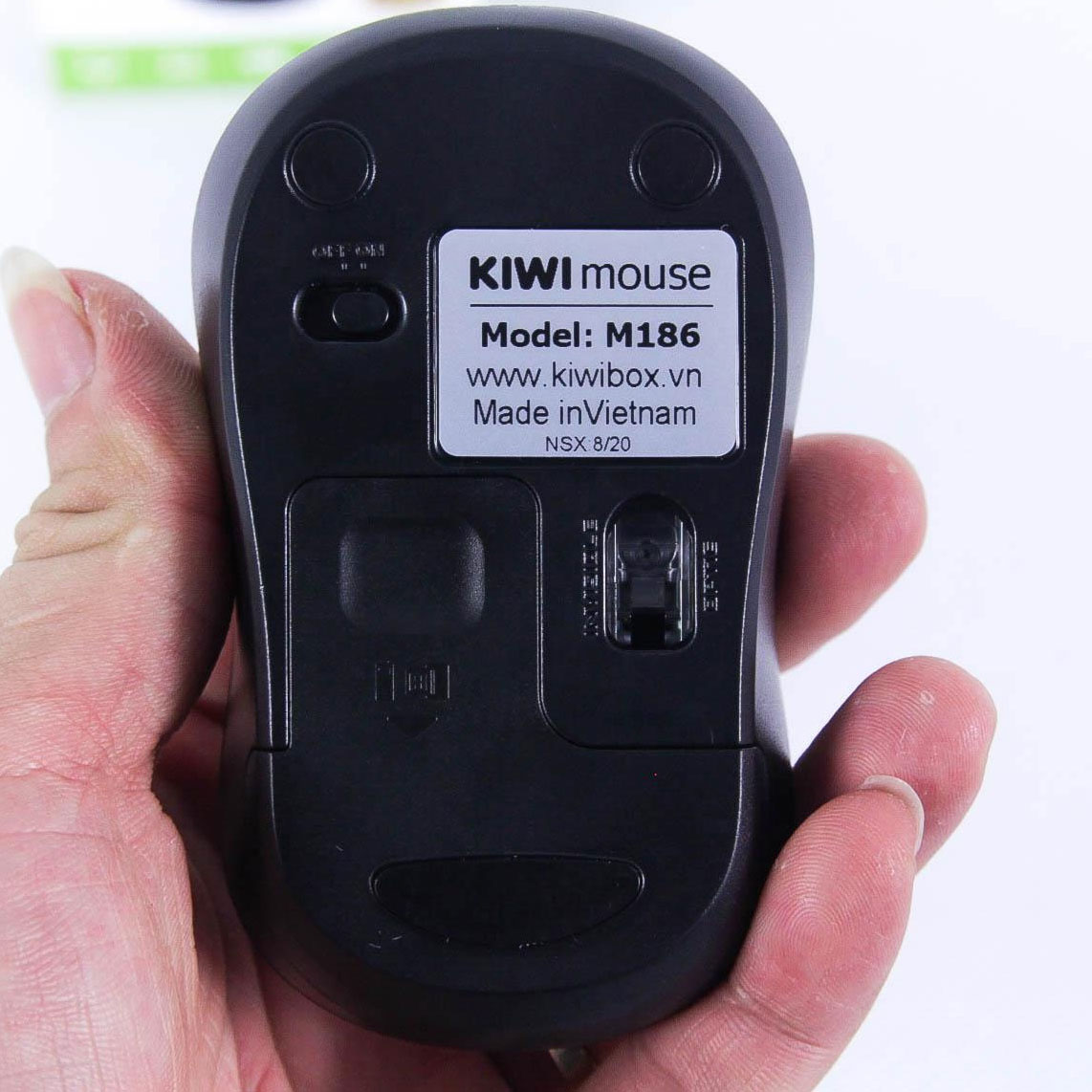 Chuột Không Dây Kiwi M186