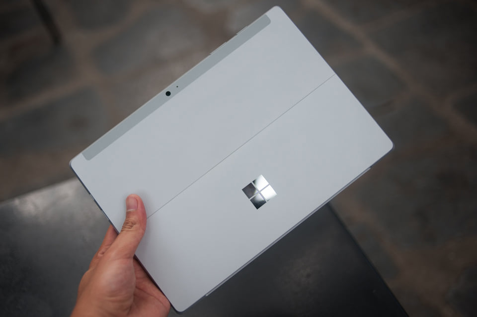 Máy tính bảng Microsoft Surface Pro 4 4GB/128GB