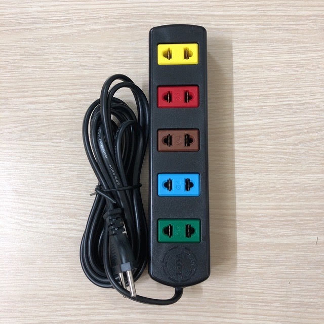 Ổ cắm điện LIOA 5TC3-2