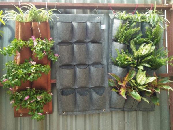 Túi trồng cây treo tường gồm 20 túi trồng (100 x 50cm) - Kmart