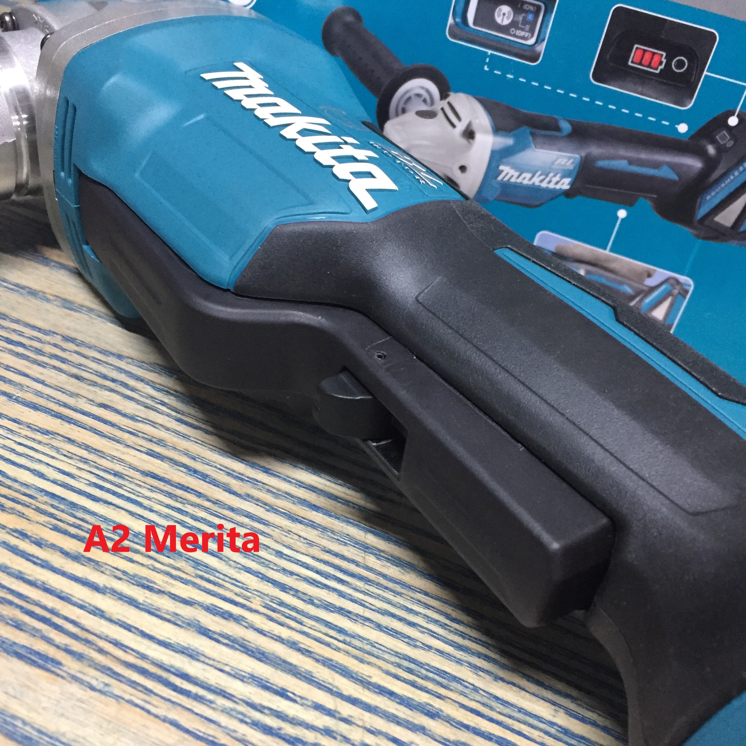 MÁY MÀI GÓC MAKITA DGA518Z