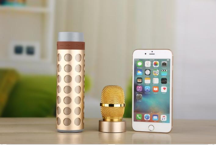 Mic Hát Kèm Loa Bluetooth Titan M02