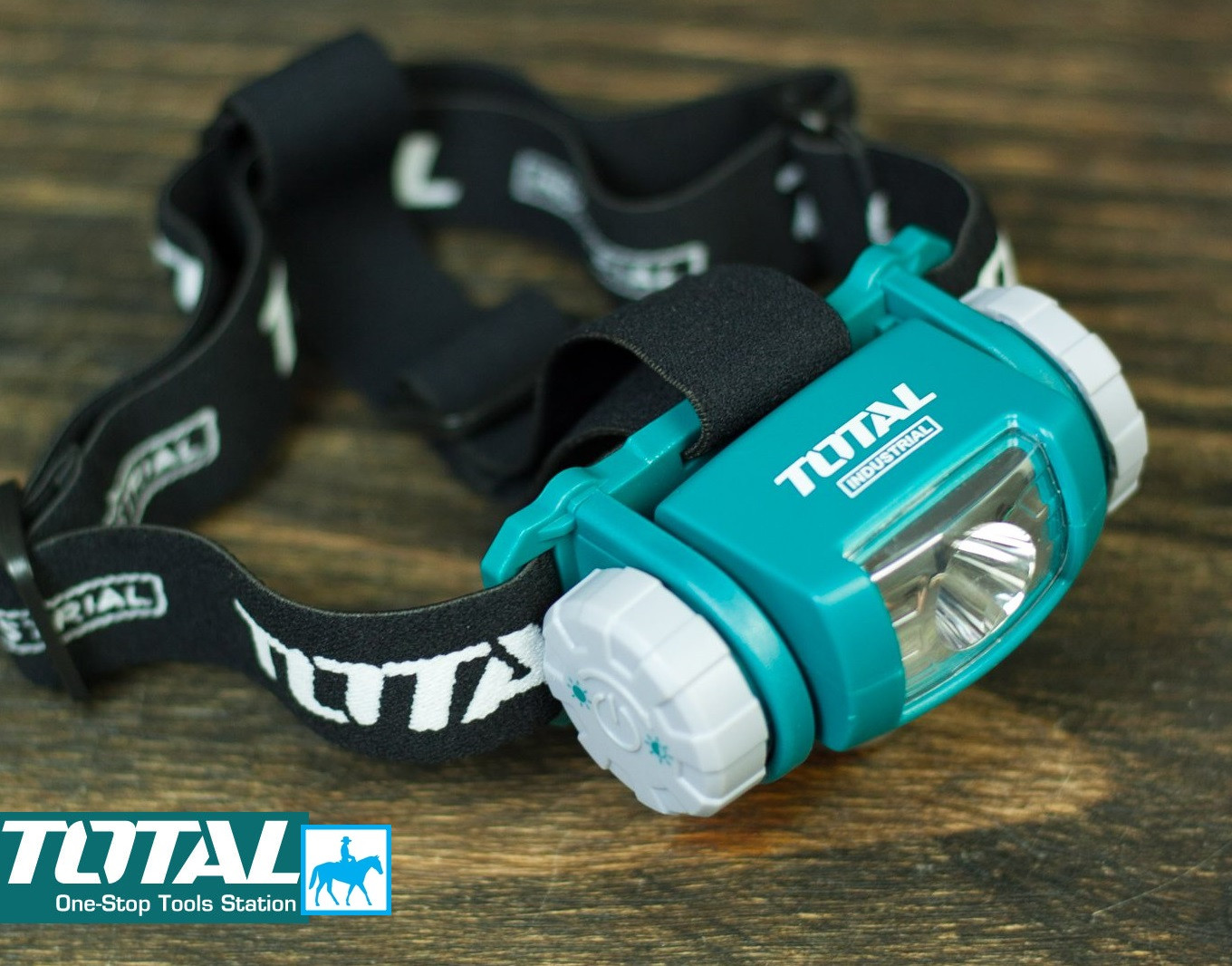 Đèn pin đeo trên đầu Total THL013AAA1