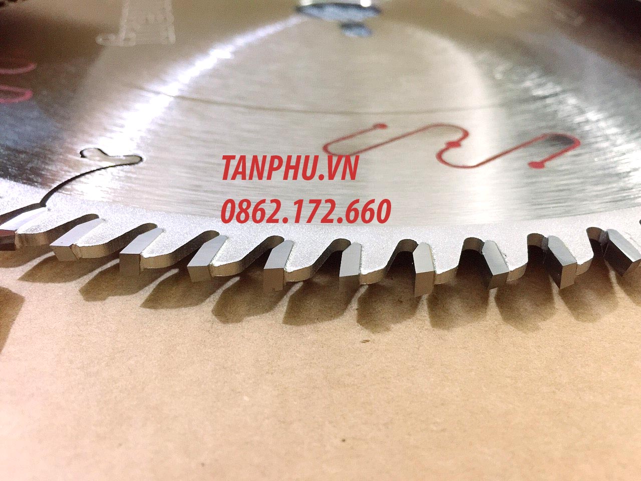 LƯỠI CƯA FREUD LU2C-1500