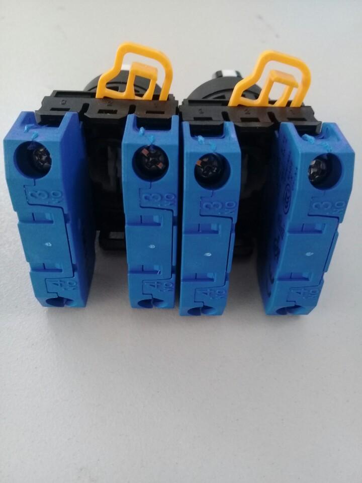 Công tắc xoay Idec YW1S-3E20