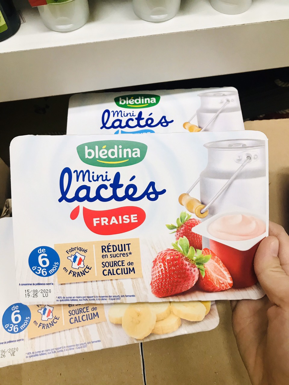 Sữa chua Bledina dâu