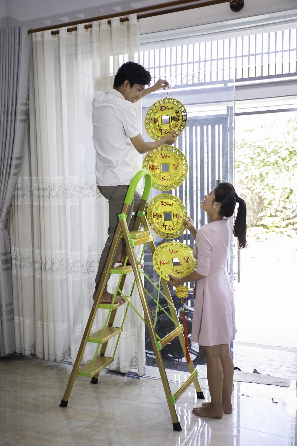 Thang ghế bậc Hakawa HK-005