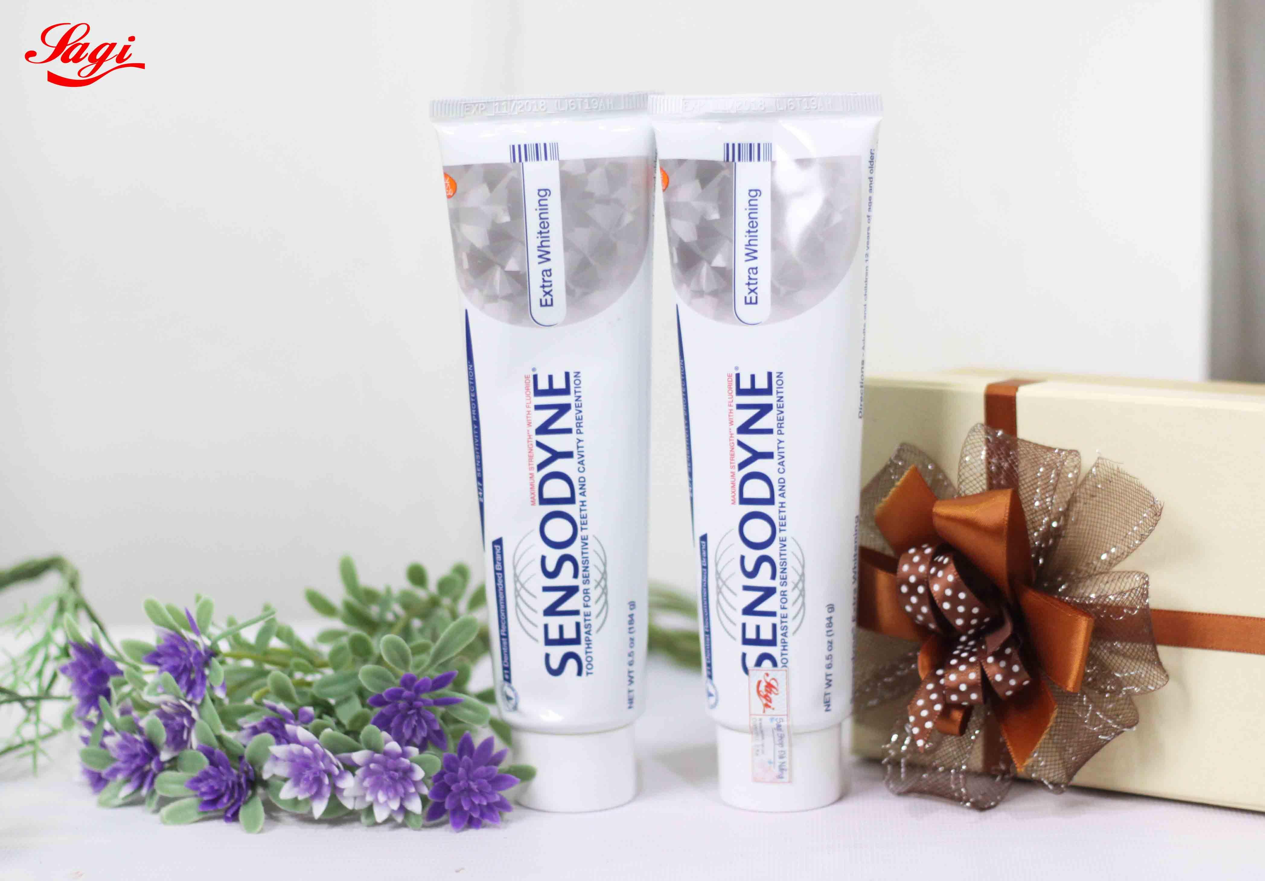 Kem đánh răng Sensodyne Gentle Whitening 184g