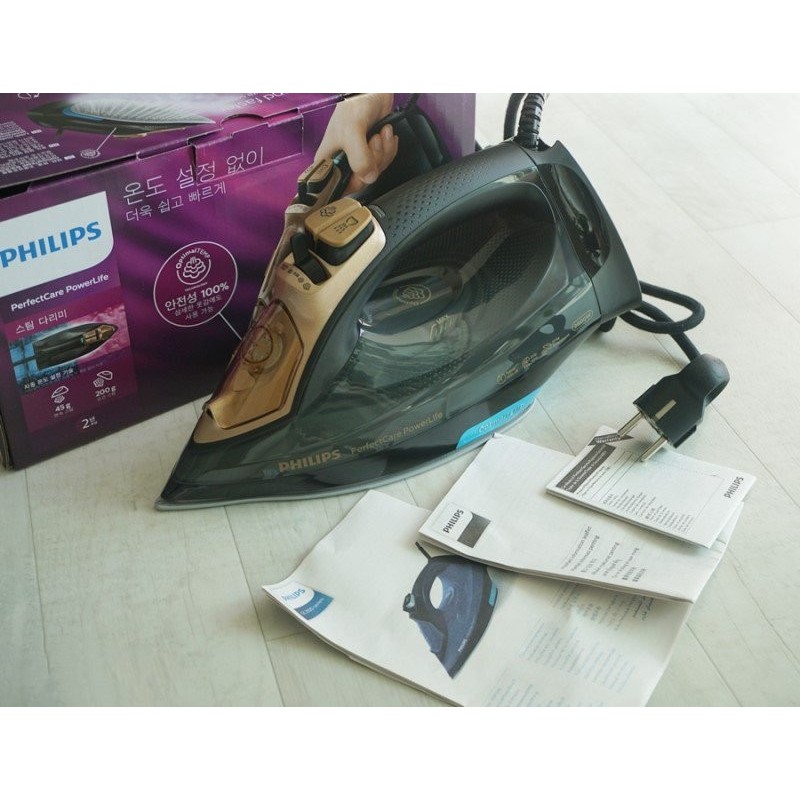 Bàn ủi/Bàn là hơi nước Philips GC3929