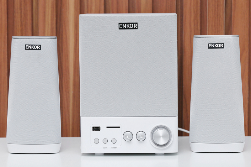 Loa vi tính Enkor E900
