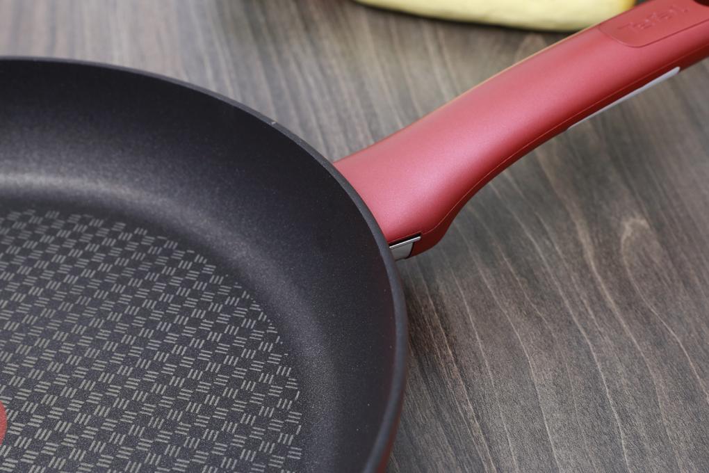CHẢO CHIÊN TEFAL CHARACTER 28CM