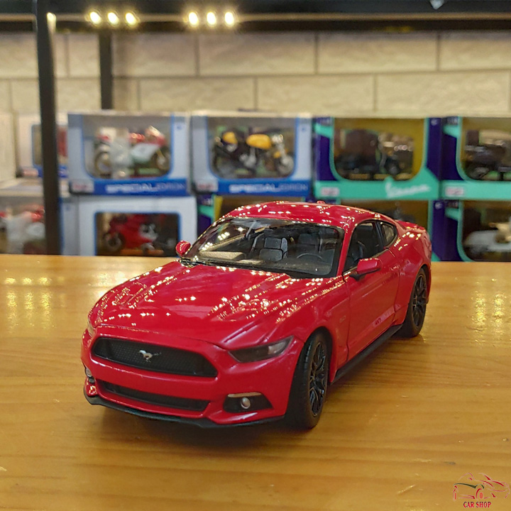 Xe Mô Hình Ford Mustang 2015 1:24 Welly