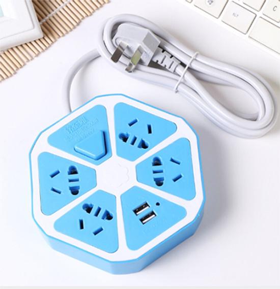 Ổ điện 4 ổ 3 chấu 2 cổng USB