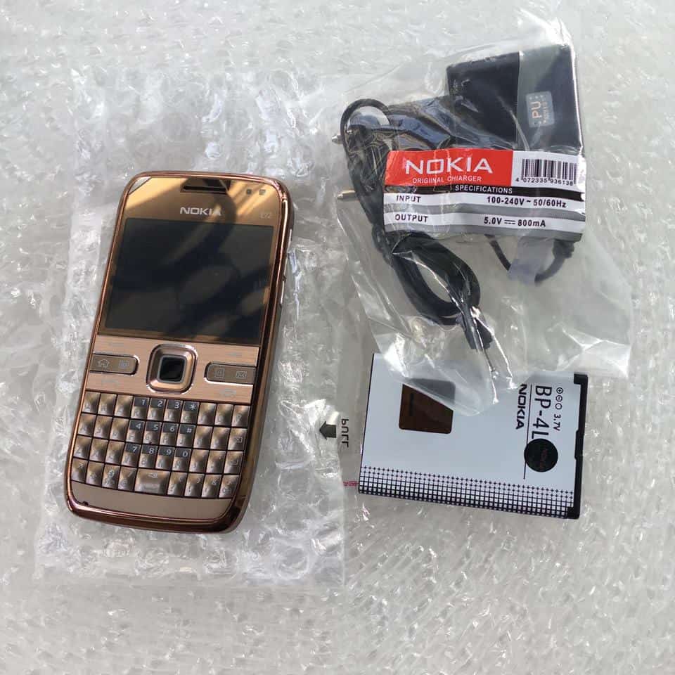 Nokia E72