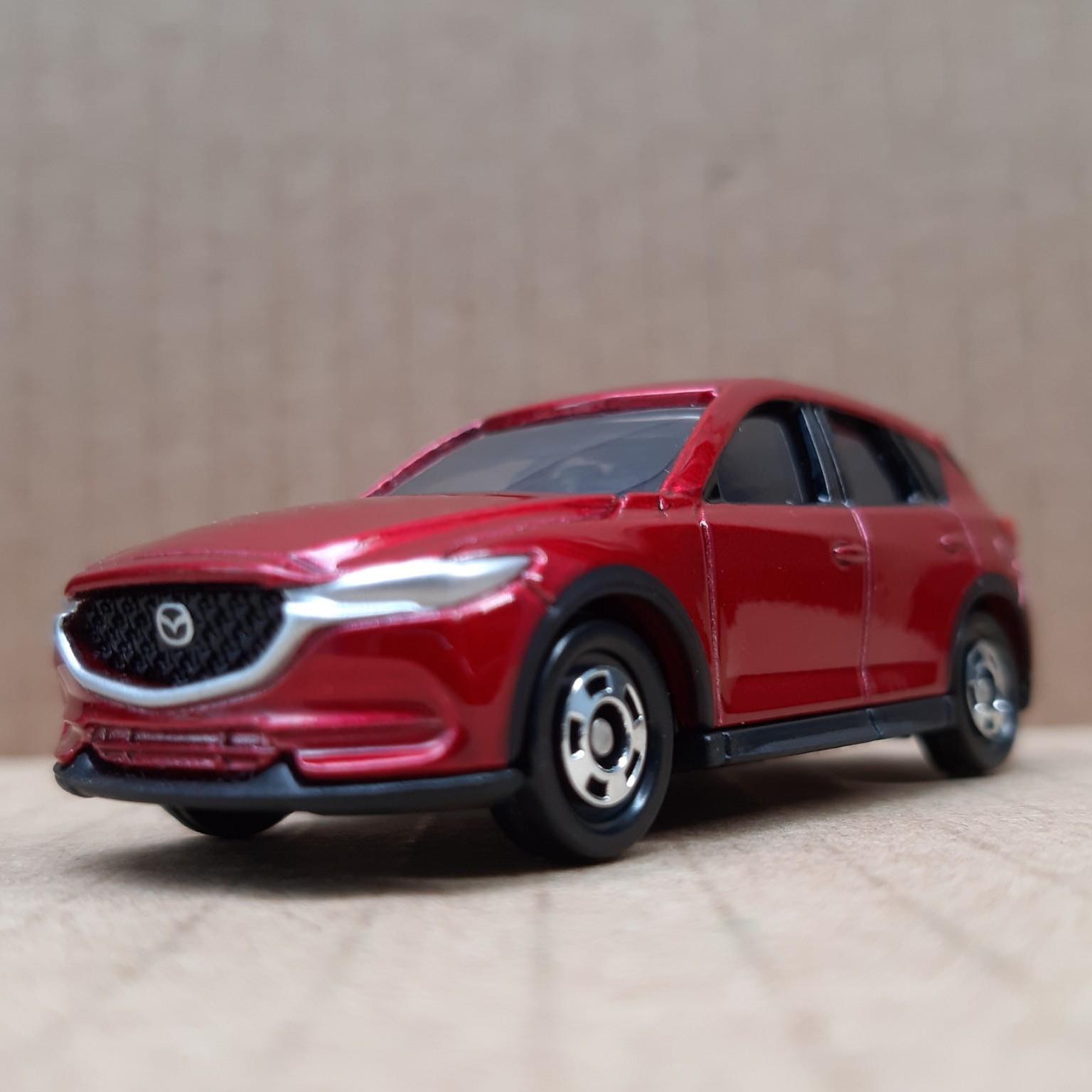 Xe đồ chơi Tomica 82 Mazda CX-5