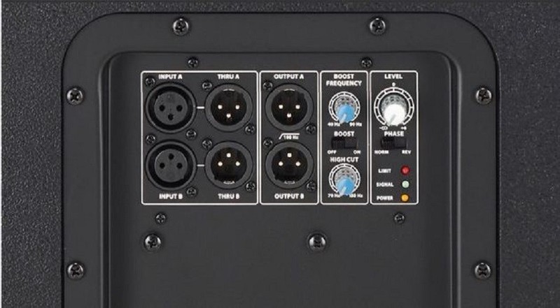 LOA BEHRINGER B1800XP