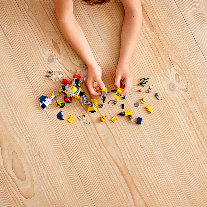 Lego Creator 31090 RôBốt Thám Hiểm Biển Sâu