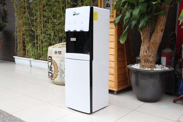 Cây Nước Nóng Lạnh Fujie WDBD20E