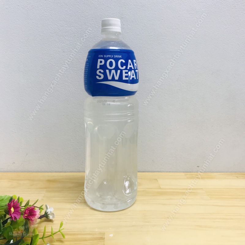 Nước uống bổ sung ion Pocari Sweat 1.5 lit