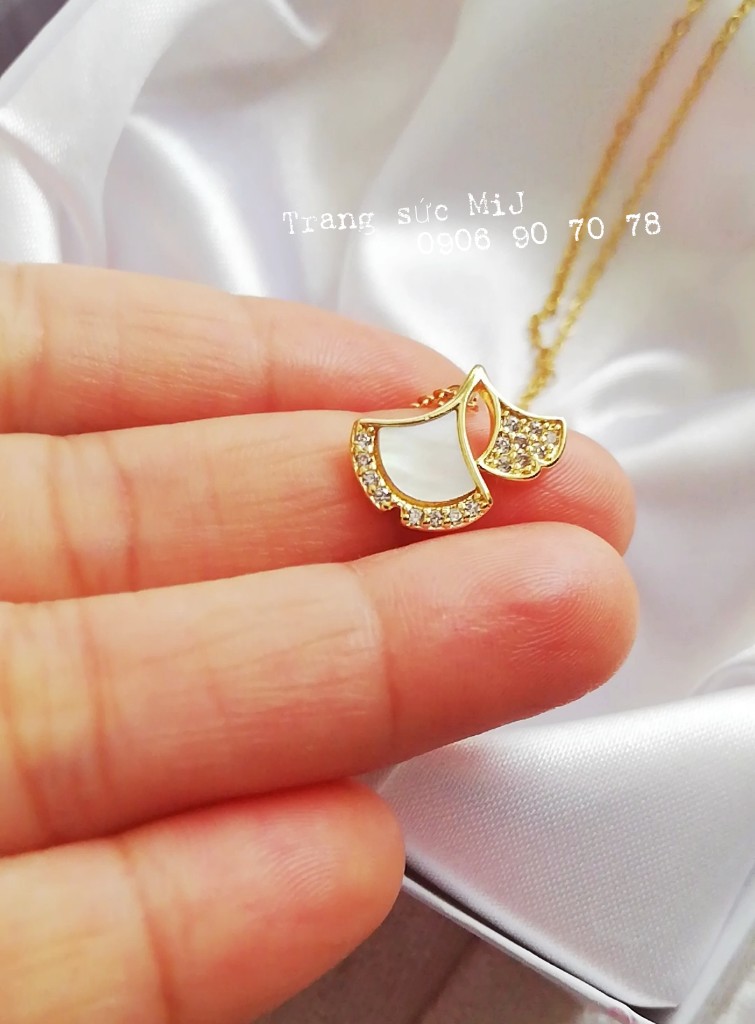 DÂY CHUYỀN TITAN CÁNH QUẠT ĐÍNH ĐÁ