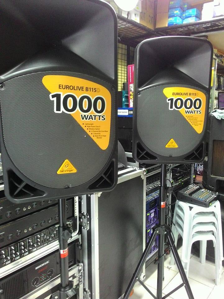 Loa Behringer B115D