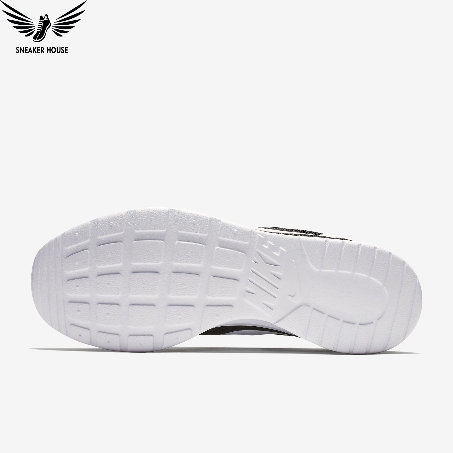 Giày thể thao nam Nike Tanjun 812655-011