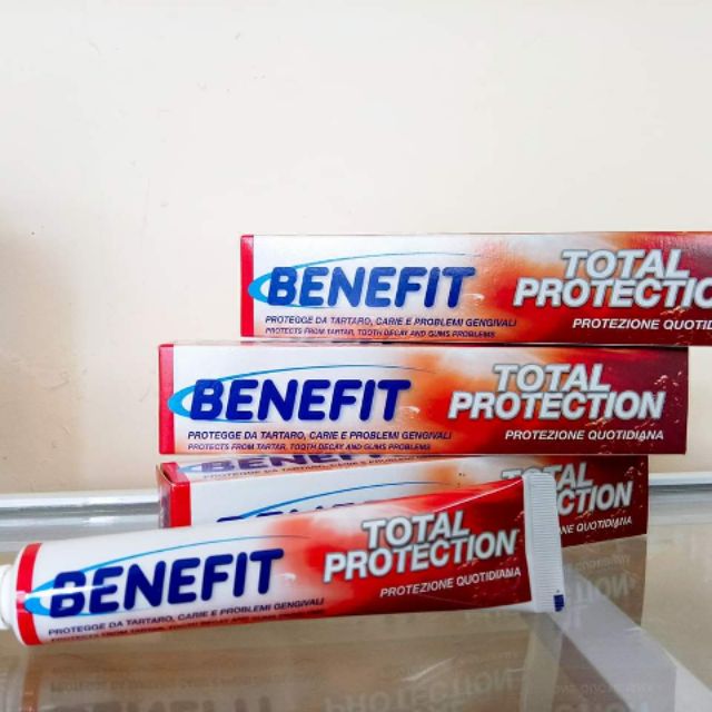 Kem đánh răng Benefit Total Protection