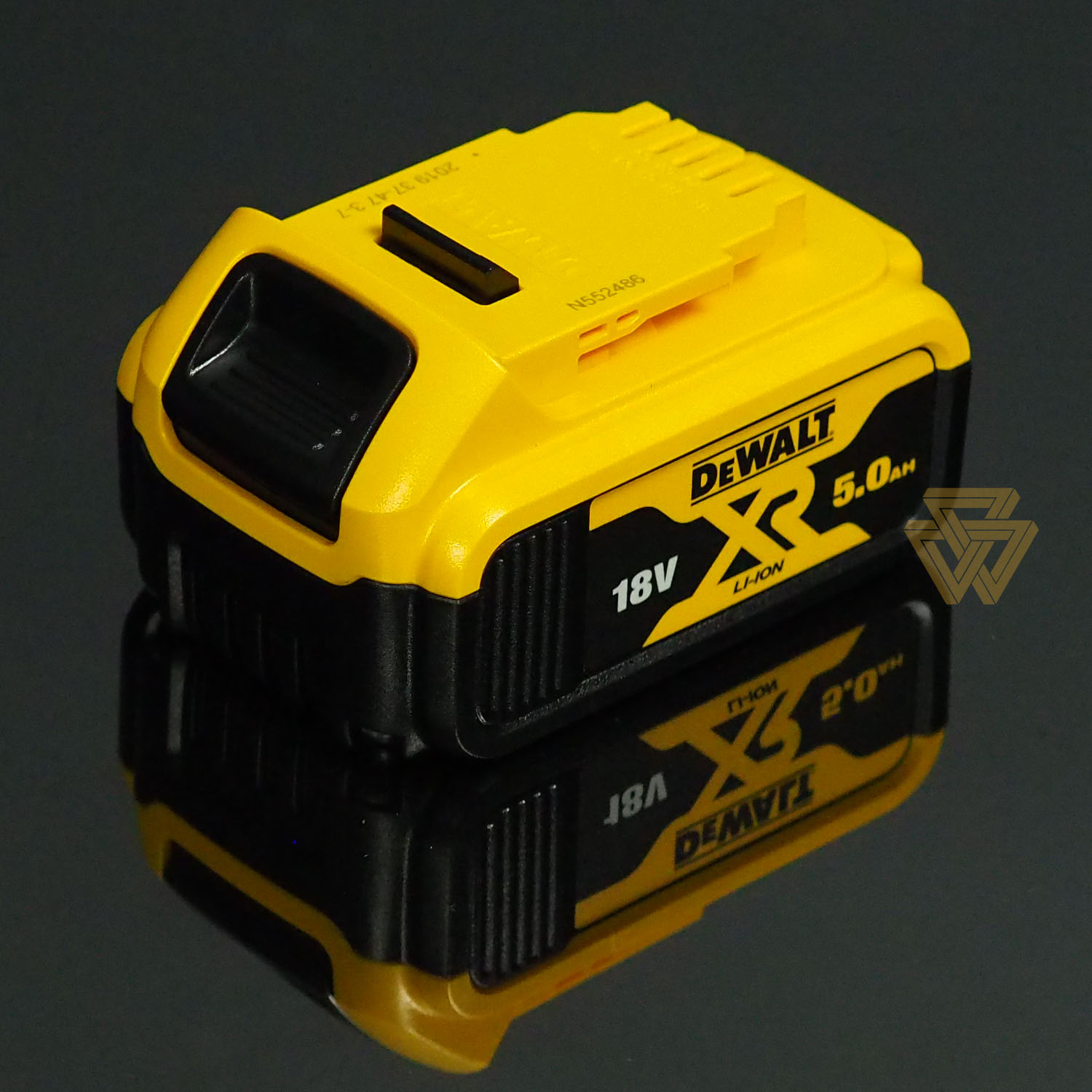 Máy bắt vít Dewalt DCF899HP2-KR